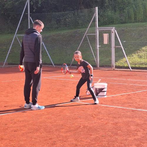 Tennistraining mit Moitzi