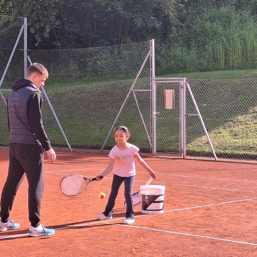 Tennistraining mit Moitzi