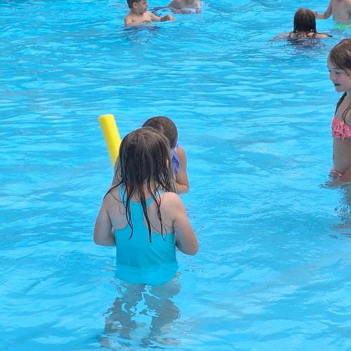 Ein etwas frischer aber lustiger Schwimmausflug zum Abschluss 