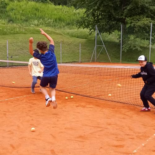 Tennis 4. Kl