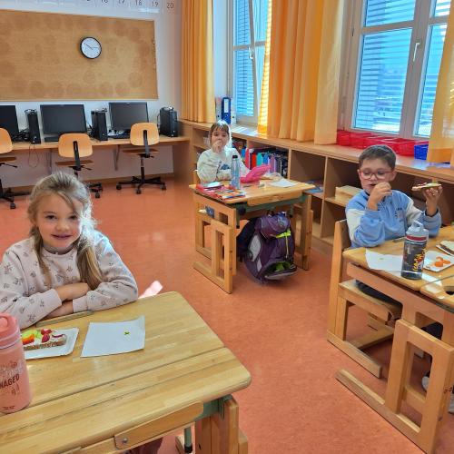 Lehrausgang "Einkaufen" mit gesunder Jause