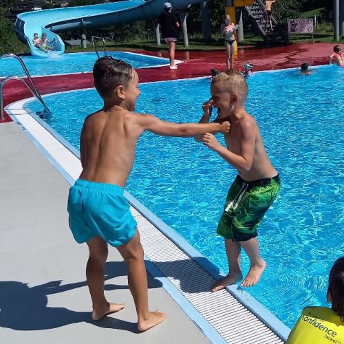 Schwimmen 1. Kl
