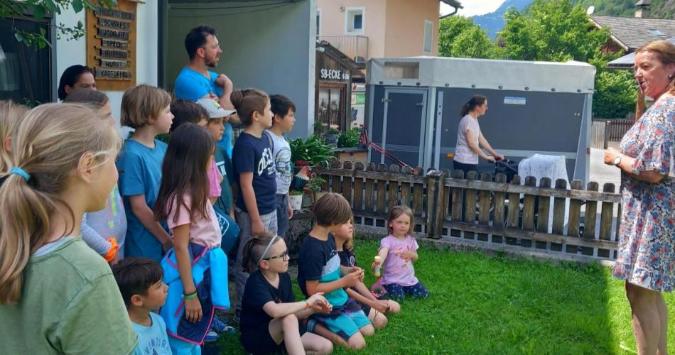 Bauernhofbesuch  - Reasnhof